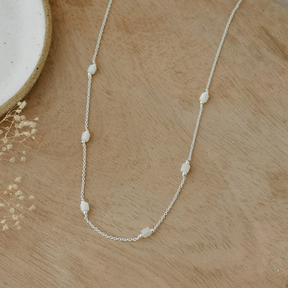 Ginny Necklace-mother of pearl
