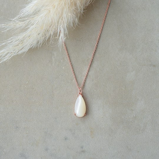 Marmee Drop Necklace-mother of pearl