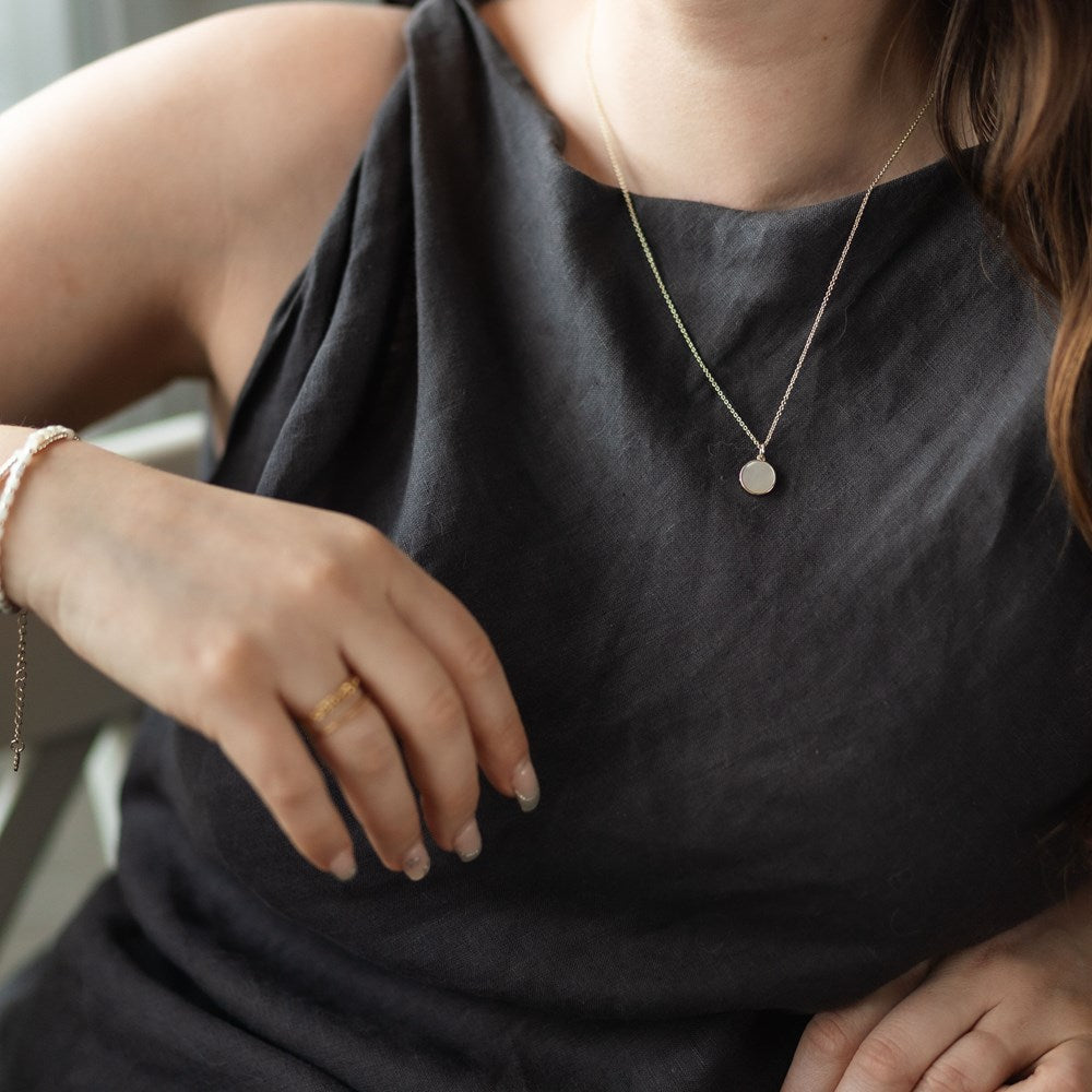 Alluring Necklace-mother of pearl