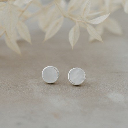 Alluring Studs-mother of pearl