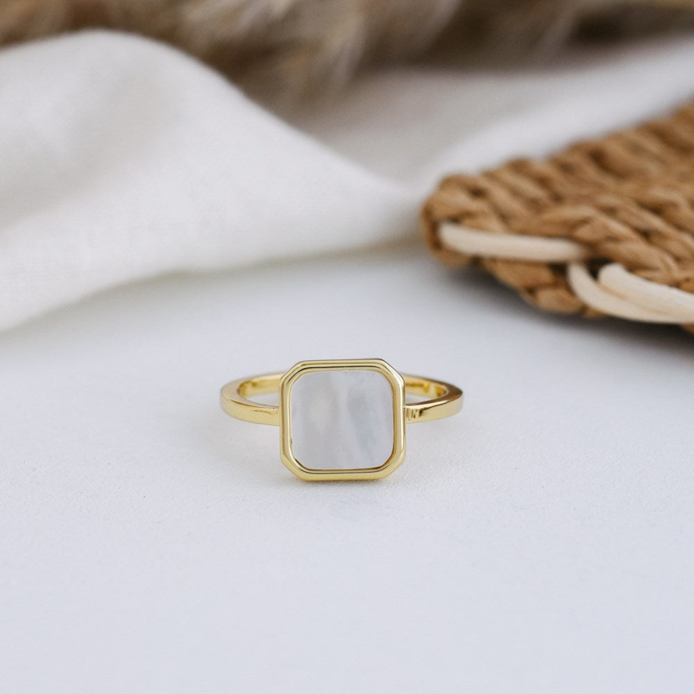 Milan Ring-mother of pearl