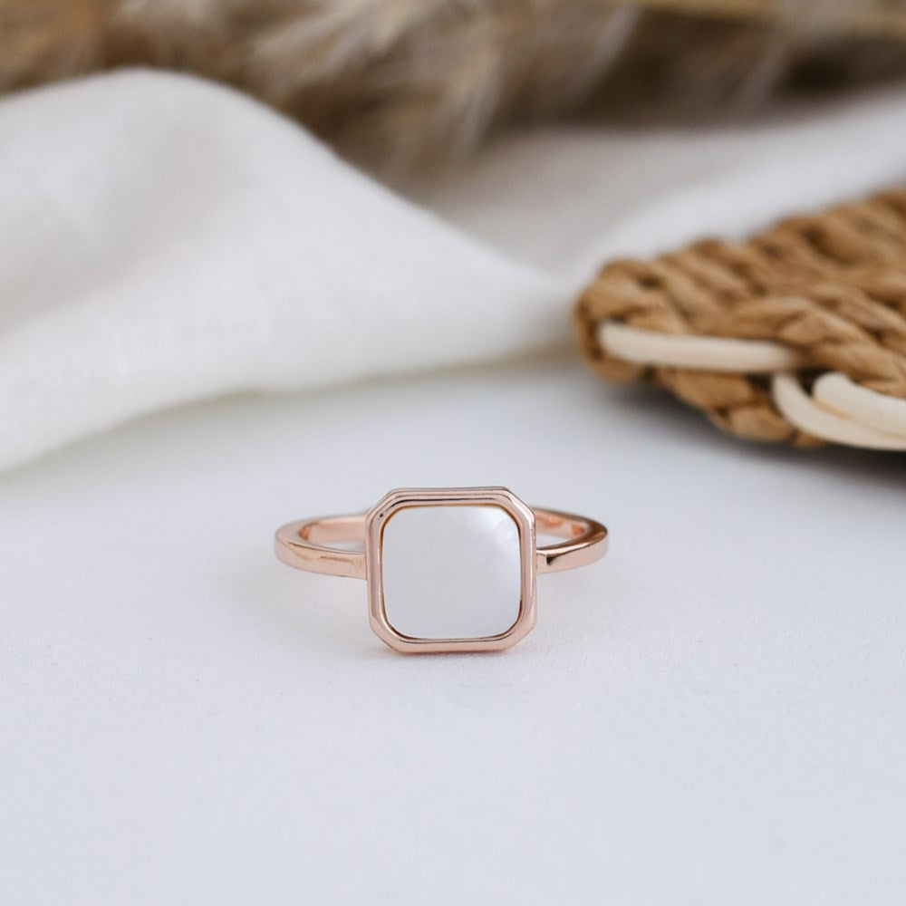 Milan Ring-mother of pearl