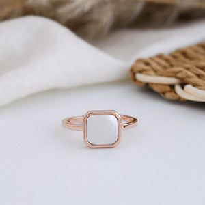Milan Ring-mother of pearl