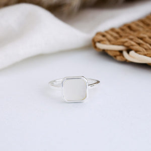 Milan Ring-mother of pearl