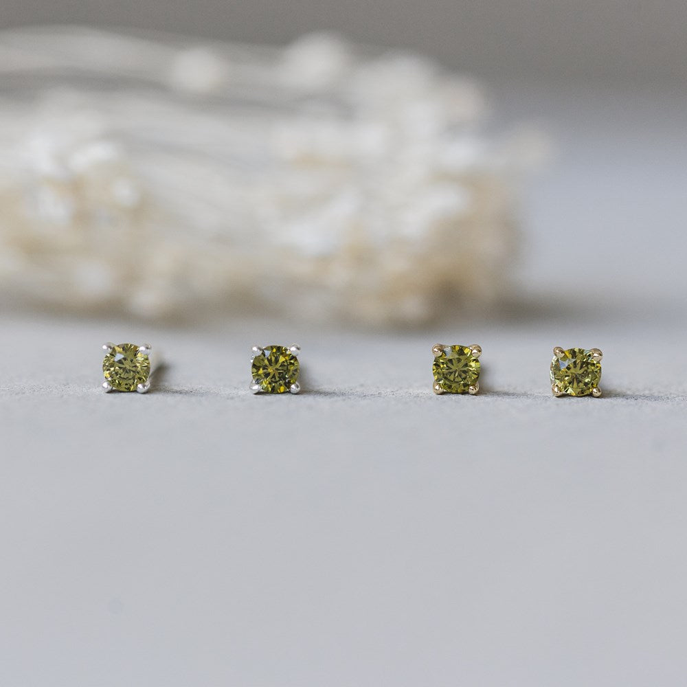 Shimmer Studs-moss green