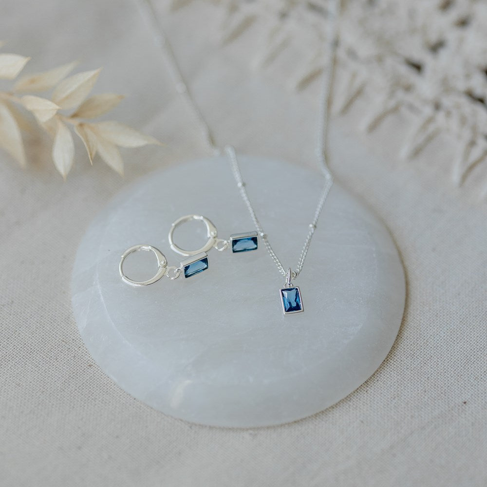 Glim Necklace-sky blue