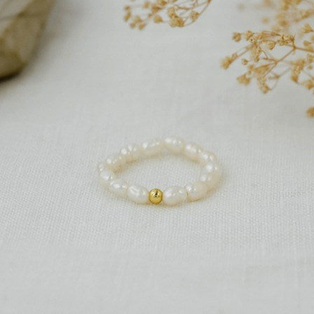 Sweet N Simple Ring-white pearl