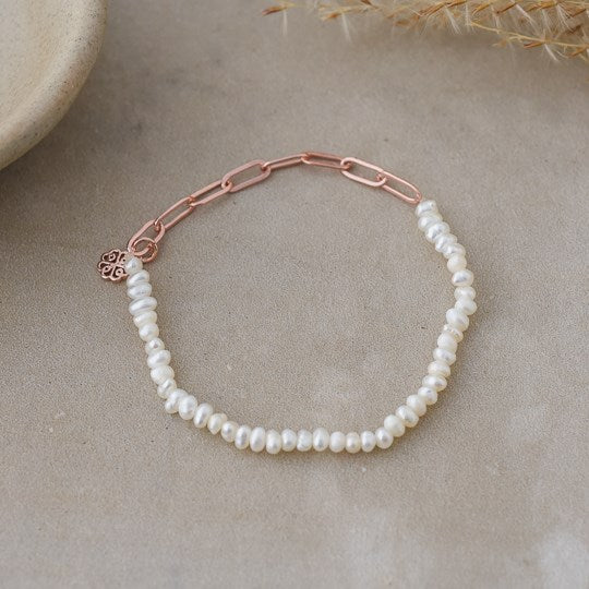 Alyssa Bracelet-white pearl